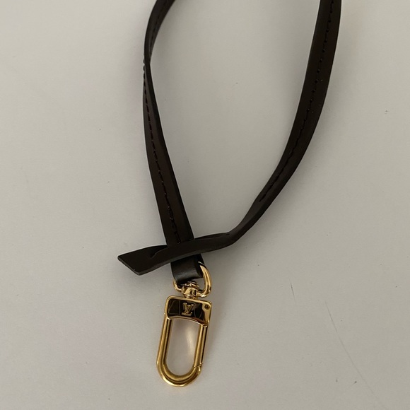 Louis Vuitton Neverfull Pochette MM - Picture 2 of 8